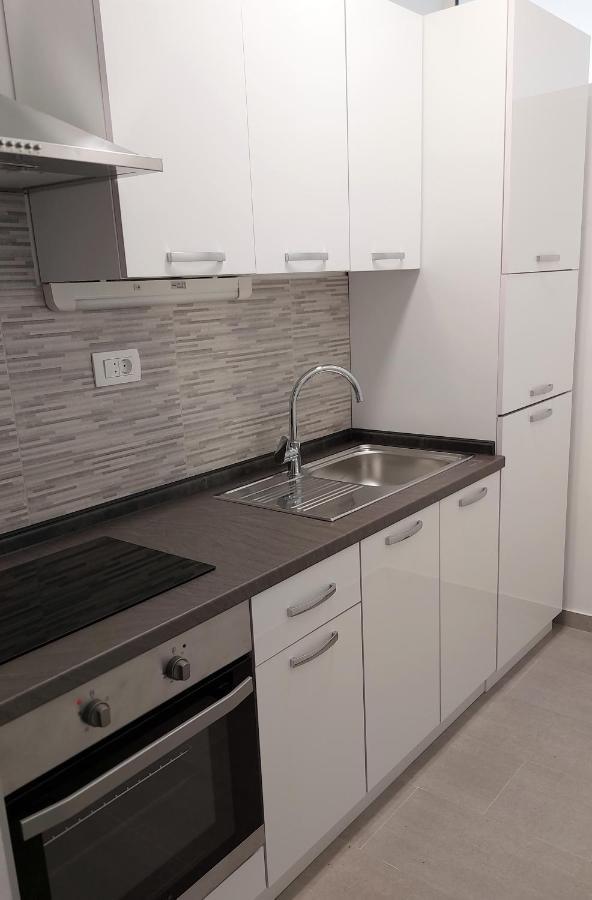 Adora Apartment *